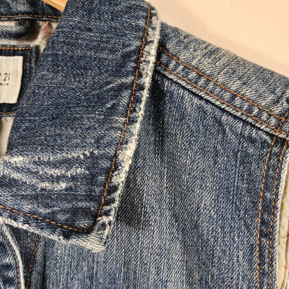 Denim Vest by Forever 21 Distressed Style Size Medium, Coastal Cowgirl, Western - Picture 4 of 16